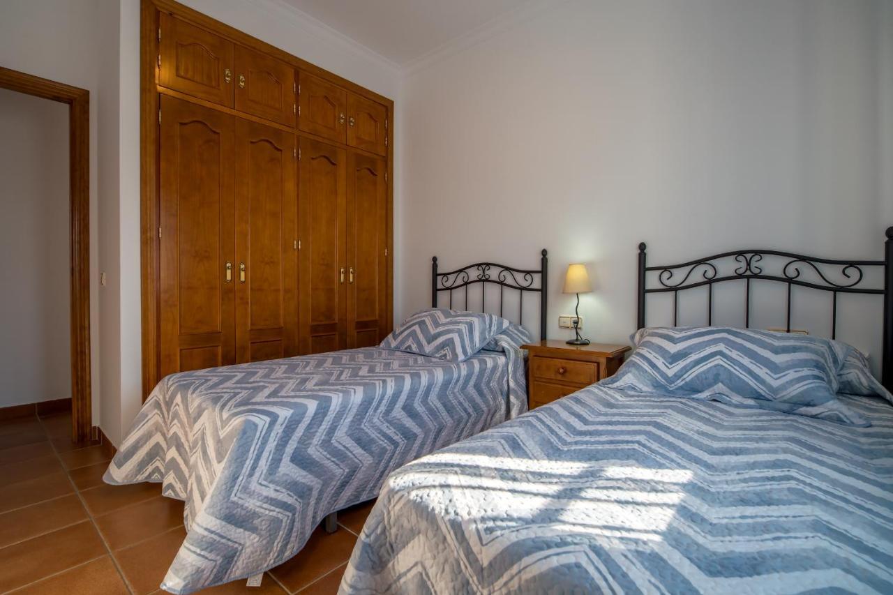 Chalet Adosado Atalaya P コニル・デ・ラ・フロンテラ エクステリア 写真